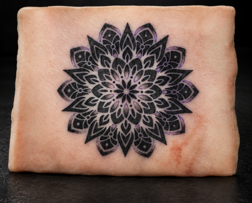 Entraînement tatouage Rosace par L'Art de l'Expression Tatouage au Havre